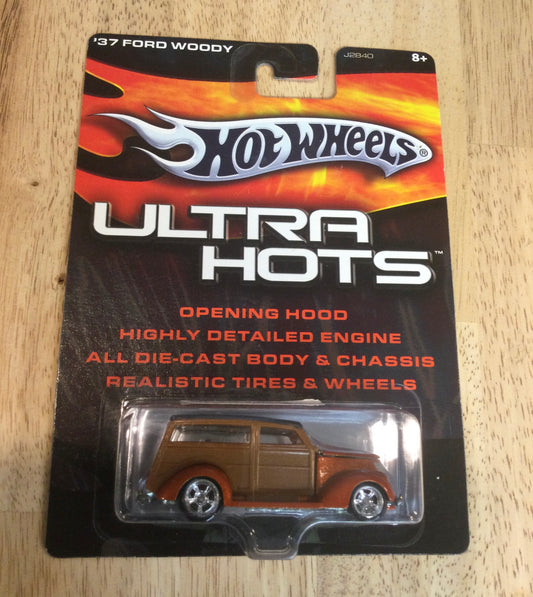 Hot Wheels Ultra Hot ‘37 Ford Woody